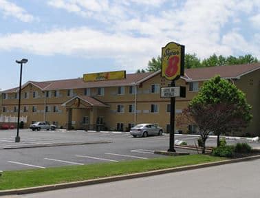 Hotels near Arrowhead Stadium in Kansas City, USA | www.trivago.com