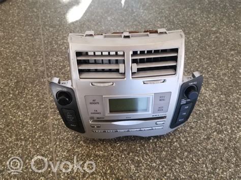 Toyota Yaris Radio Cd Dvd Gps Head Unit Rrr