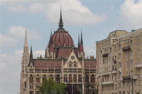 Budapest parliament building 12888238 Stock Photo at Vecteezy