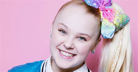 Jojo Siwa Reveals Natural Wavy Hair On Tiktok Pic