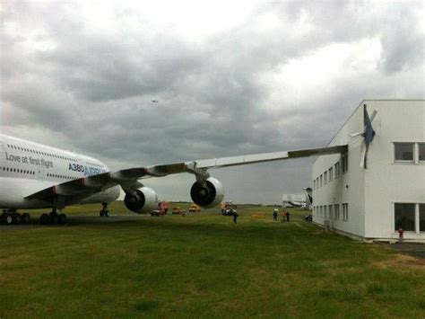 PHOTOS: Airbus A380 Wing Hits Building at Paris Air Show : AirlineReporter