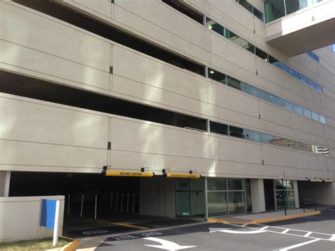 Fairfax Square - Parking in Tysons | ParkMe