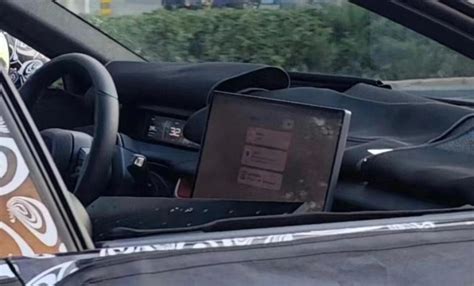 Xiaomi SU7 interior unveiled in spy shots - ArenaEV