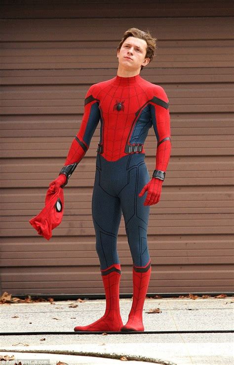 Tom Holland Continues Filming Spider Man Homecoming In New York Tom