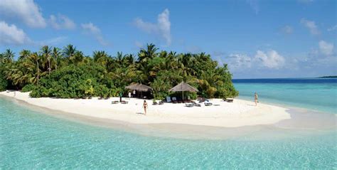 Resort Vilamendhoo Island Resort In Maldives Arenatours Uk