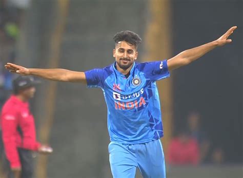 Umran Malik Shatters Bumrah S Record Rediff Cricket