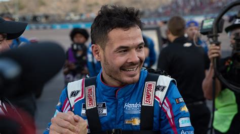 Kyle Larsons Final Pit Stop Leads Him To Nascar Cup Title In Phoenix