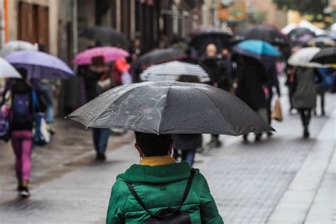 Una Banda Nubosa Compacta Deja Lluvias En Tenerife