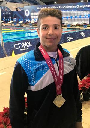 FEDERACION ROSARIO DE NATACION Facu Arregui medalla de plata en México