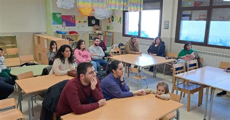 CEIP LA ALAMEDA REUNIÓN EN JORNADA DE PUERTAS ABIERTAS PARA NUEVO