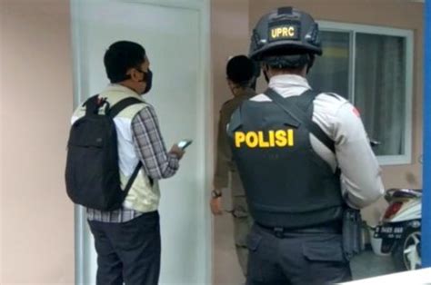 Kpk Geledah Kantor Dinsos Dan Disdik Kabupaten Bandung Barat