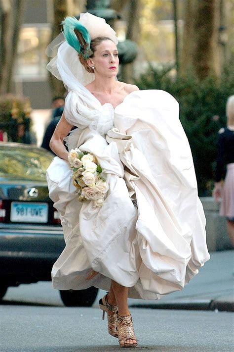 Un Homenaje Al Vestido De Novia De Carrie Bradshaw Y Su Look En Sex And