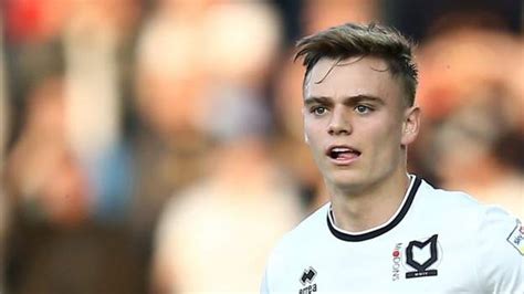 Scott Twine Burnley Sign Forward On Four Year Deal From Mk Dons Bbc