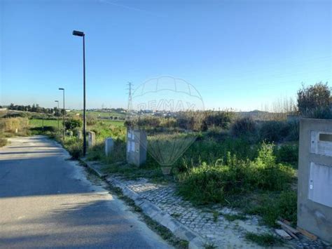 Terreno à venda na praceta do Epifânio Caparica e Trafaria Almada