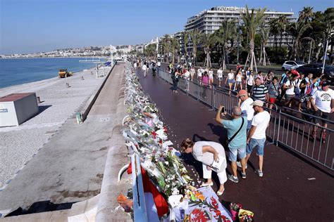 Hommage La Marche Blanche Pr Vue Dimanche Nice Interdite