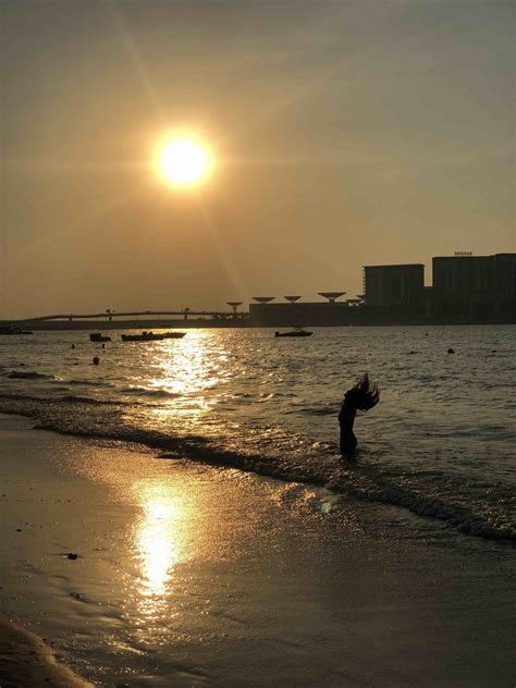 Marina Beach in Dubai Marina | Expedia.co.uk