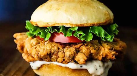 Chicken Fried Steak Sandwich Recipe: Easy Instructions - Chicken Recipes