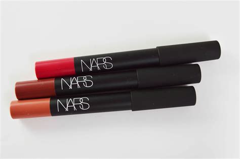 Review: NARS - Velvet Matte Lip Pencil - The Chic Advocate