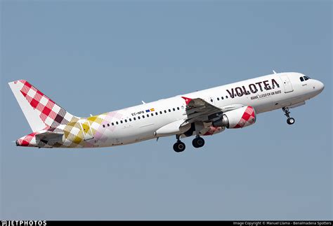 Ec Npb Airbus A Volotea Manuel Llama Jetphotos