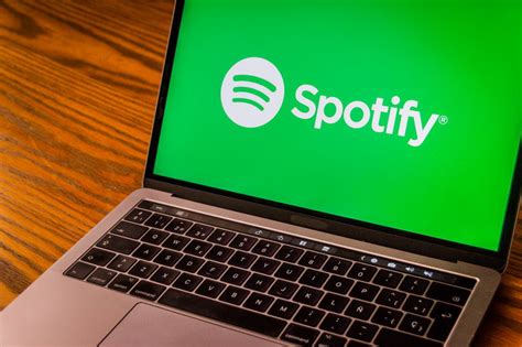 How To Listen To Spotify Songs In Offline Mode Ccm