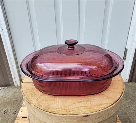 Pyrex Corning Visions Cranberry 4 Qt Oval Roaster Pan It Measures 14