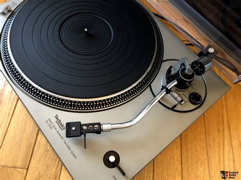 Technics Sl Direct Drive Semi Auto Turntable In Pristine Condition