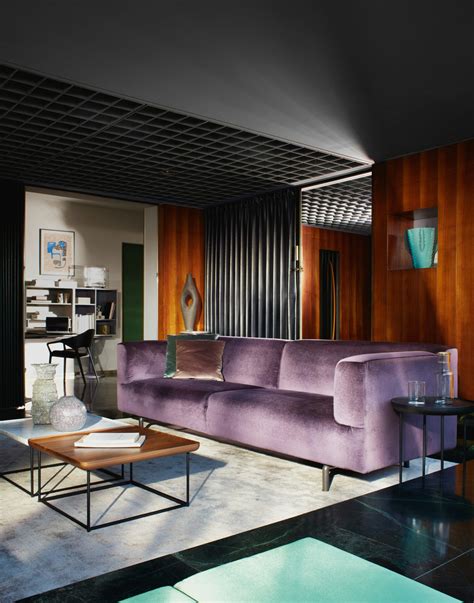 Cassina Met Sofa By Piero Lissoni Context Gallery