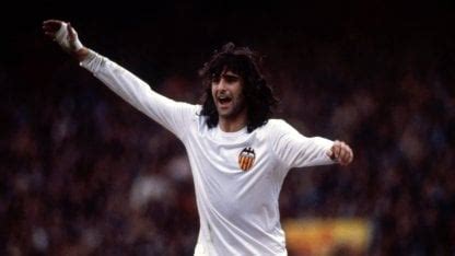 Kempes fue elegido el máximo ídolo en la historia de Valencia TyC Sports