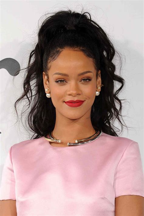 15 of Rihanna's Most Iconic Hairstyles