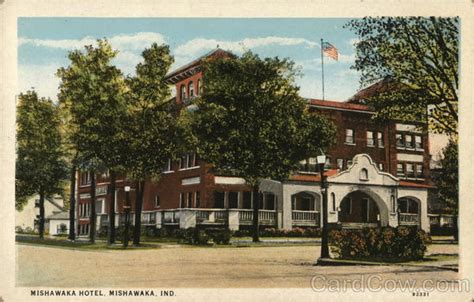 View of Mishawaka Hotel Indiana Postcard