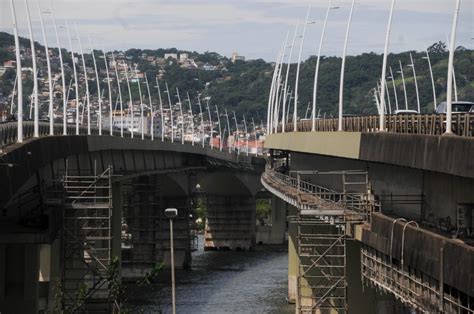 Pontes Pedro Ivo E Colombo Salles Em Florian Polis Celebram Anivers Rio