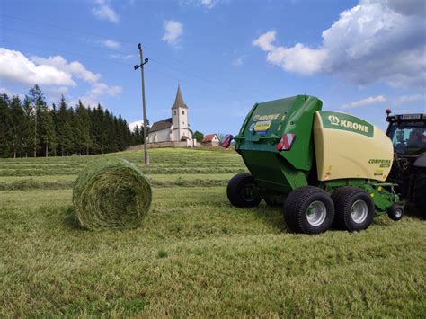 Krone Rundballenpresse Comprima F125XC Landtechnik Villach