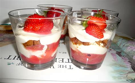 Recette De Tiramisu Spéculoos Et Son Coulis De Fraise