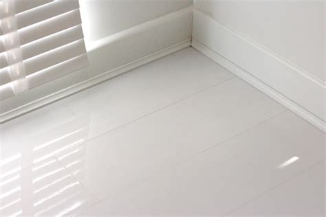 High Gloss White Laminate Flooring