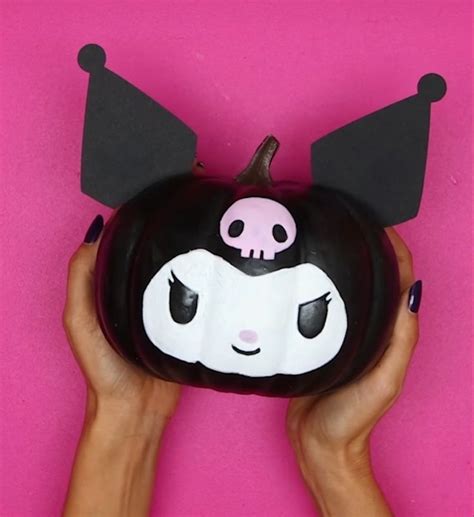 Kuromi pumpkin | Hello kitty pumpkin, Cute painted pumpkin ideas ...