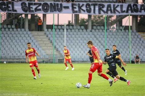 Korona Kielce Faworytem W Meczu Z Puszcz Niepo Omice Zn W B D Si