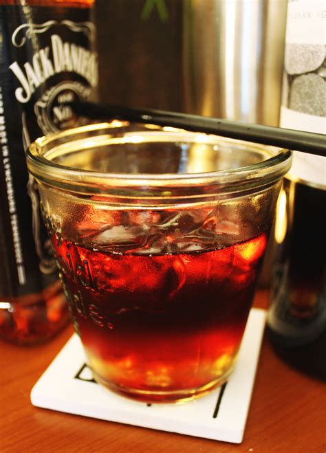 New York Sour cocktail recept door Cocktail Brewery