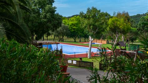 Vacaciones Familiares En Un Camping Naturista De La Costa Brava