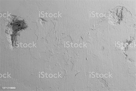 White Color Crack Wall Textures For Backgrounds And Wallpaper 照片檔及更多 俯