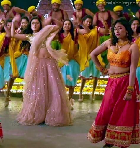 Shalini Pandey Tamil 100 Love S2 24 Hot Saree Hd Caps Indiancelebblog