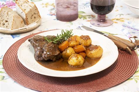 Receta De Carrilleras De Ternera Estofadas Con Patatas Sencilla La