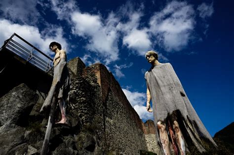 Poenari Castle: The Real Castle Dracula and Ghost Stories - Amy's Crypt