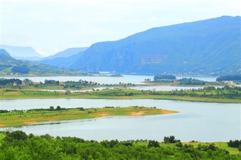 Ramsko Jezero Jedno Je Od Najljep Ih Mjesta Za Izlet U Bosnu I Hercegovinu