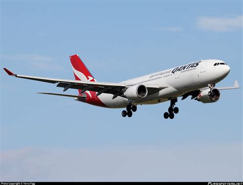 VH EBF Qantas Airbus A330 202 Photo By Terry Figg ID 1057219