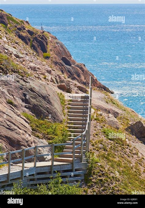 north head trail  hiking trail   narrow path  signal hill st