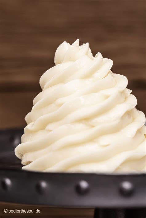 Schweizer Buttercreme Swiss Meringue Buttercream