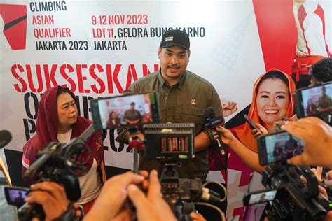 Perkuat Mental Juara Menpora Dito Minta Para Atlet Panjat Tebing Dapat