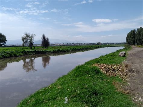 Peligro de inundaciones en algunas zonas por rebase de agua en el Río