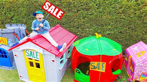 Ali And Adriana Play Sale Toy Playhouses Youtube