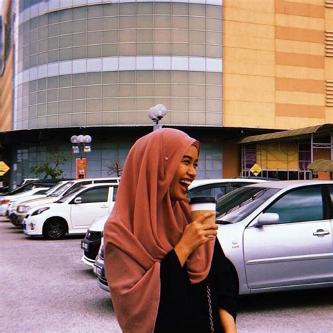 10 Hot Sexy Qhouirunnisa Syasya Bikini Pics